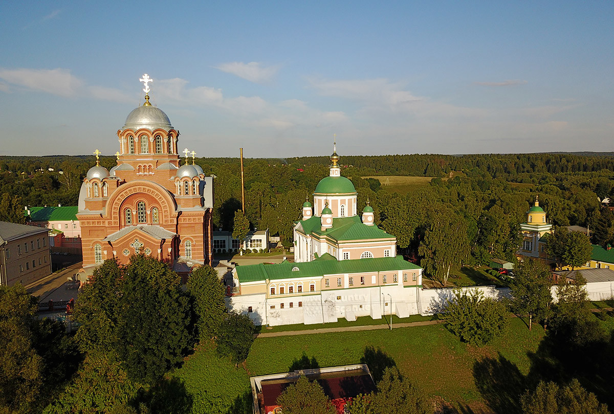 Покровский Хотьков монастырь (квадрокоптер)