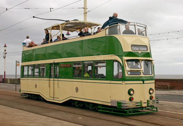 blackpool-trams.jpg