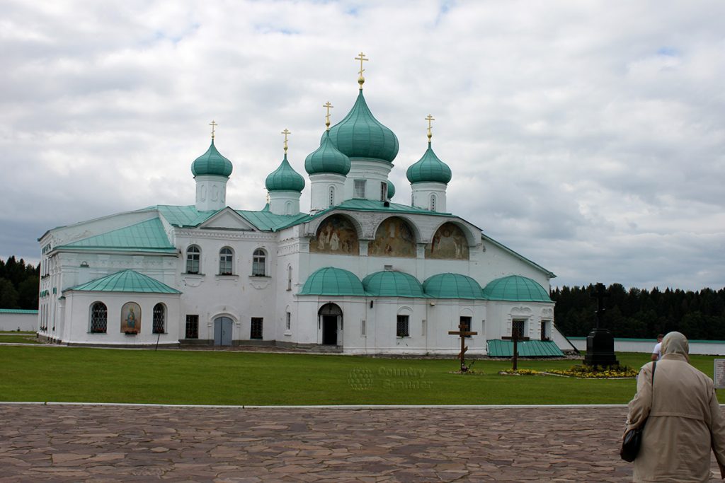cvyato-troickiy-aleksandra-svirskogo-muzhskoy-monastyr-countryscanner-3-1024x683.jpg