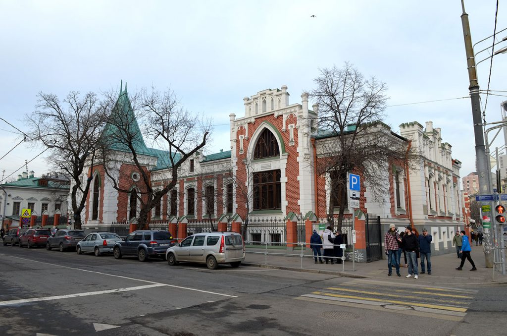 teatralnyy-muzey-imeni-a-a-bakhrushina-countryscanner-1-1024x678.jpg