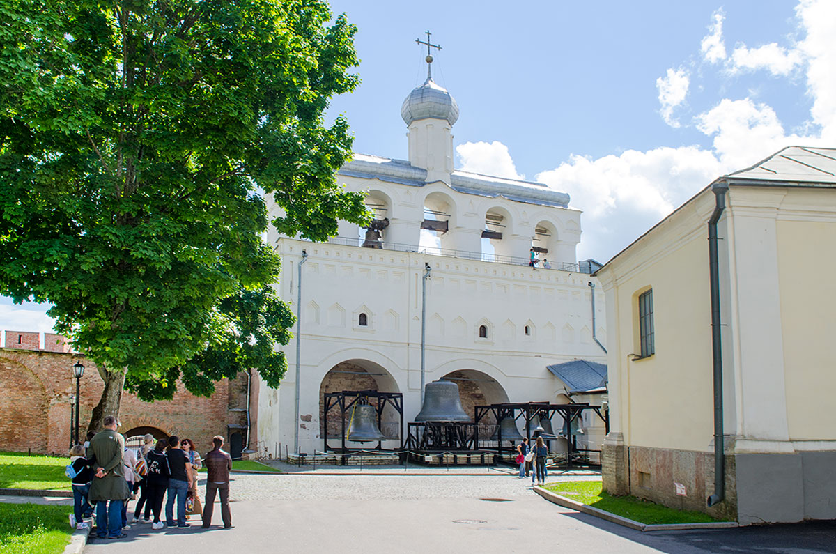 Звонница софийского собора великий новгород