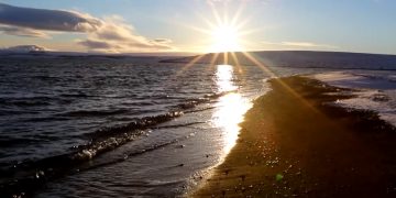 новость 14-04-2019 Арктический туризм начала активно развивать Россия