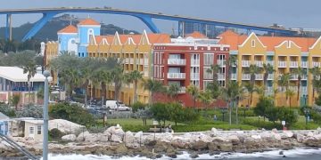 новость 24-04-2019 Кюрасао ожидает прибытия миллиона круизных пассажиров