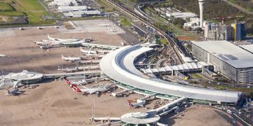 новость 30-04-2019 Огромные очереди наблюдались в аэропортах Австралии