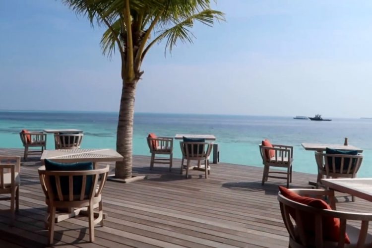 Мальдивский курорт предлагает обед со звездами Мишлен