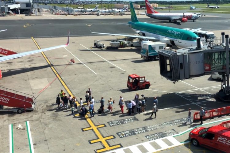 Из-за страйков сотрудников Air Nostrum пострадало 10 тыс. пассажиров