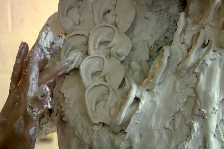 В Гонконге впервые проходит выставка новых скульптур Альтмейда