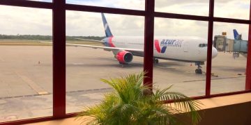 Около 1000 вещей туристы забывают в аэропорту Лос-Анджелеса ежедневно