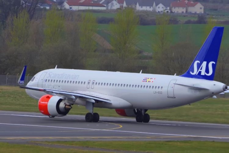 Самолет Скандинавских авиалиний приземлился не в том аэропорту