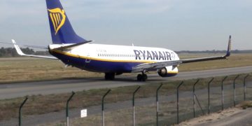 Авиакомпания Ryanair предлагает проверить размер багажа, не выходя из дома