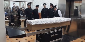 В международном аэропорту Аляски пассажир забыл прах