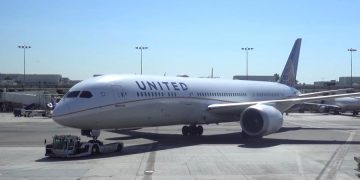 United Airlines отключат сайт бронирования Expedia