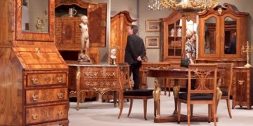 Ярмарка антиквариата приглашает туристов в Западный Суссекс