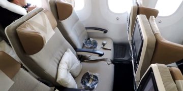 Etihad Airways выполнит рейс без использования одноразовых пластмасс