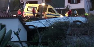 На острове Мадейра случилась авария - погибло 29 туристов