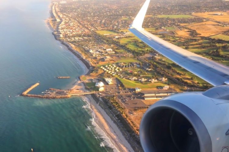 Пилот Cathay Pacific потерял зрение во время полета