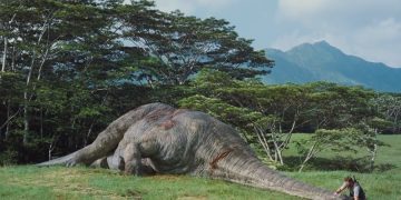 В аэропорту Хитроу установили скелет диплодока