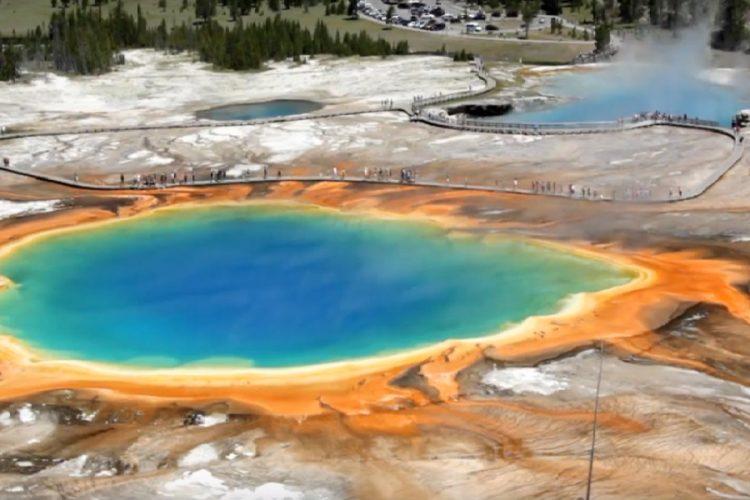 новость 08-05-2019 Восточный вход Йеллоустоунского парка открылся для туристов