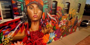 Художественный музей Денвера приглашает на выставку дизайнеров