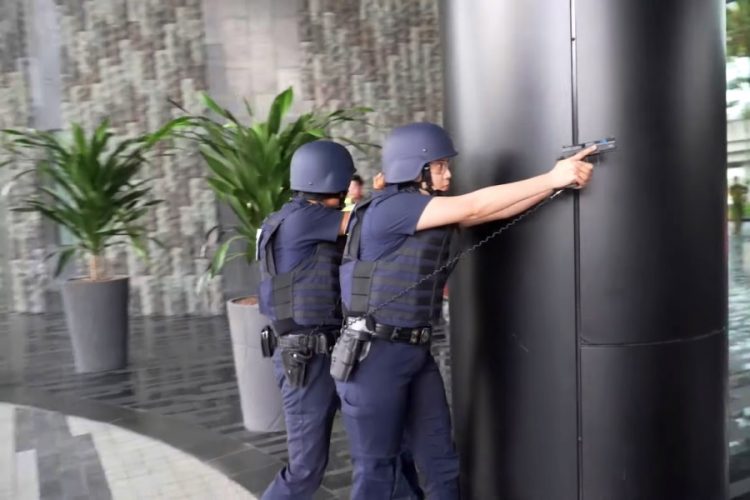 В отеле Краун-Плаза (аэропорт Чанги) имитировали теракт