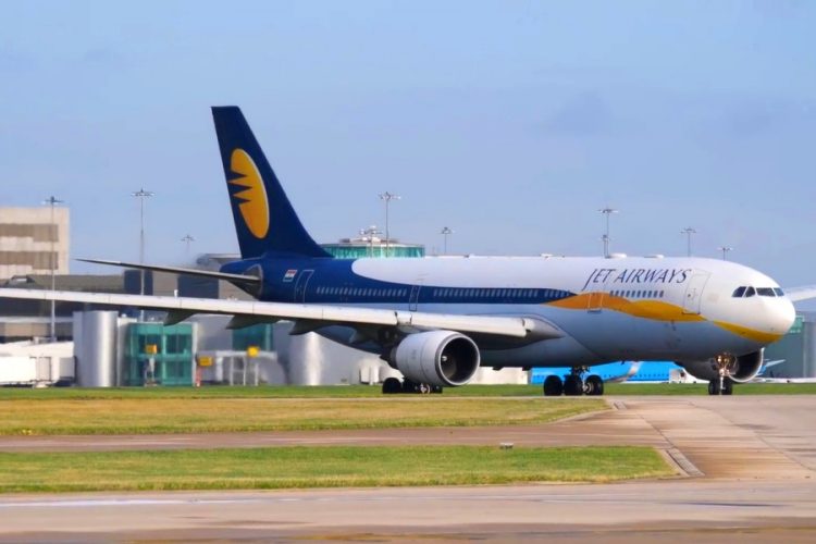 Сотрудники Jet Airways устроили молчаливую акцию протеста