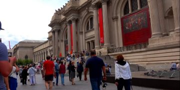 Музей Метрополитен оставит у себя скульптуру Микеланджело еще на 10 лет