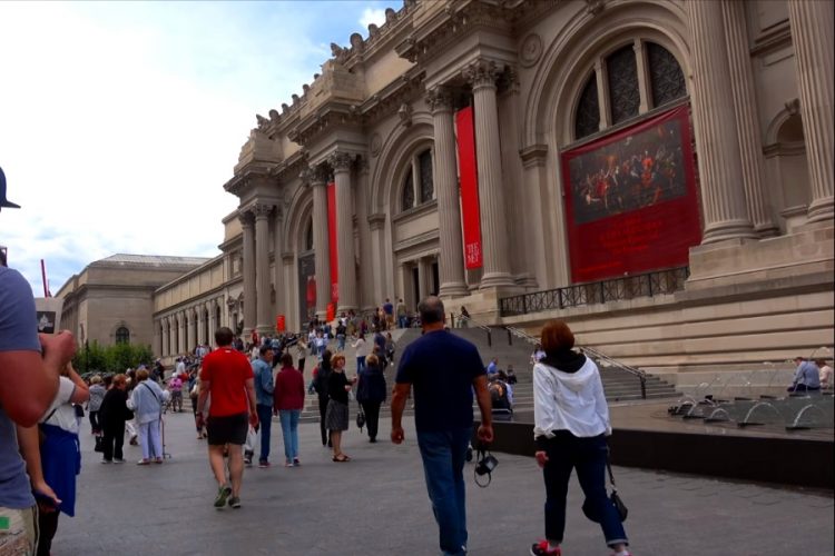 Музей Метрополитен оставит у себя скульптуру Микеланджело еще на 10 лет