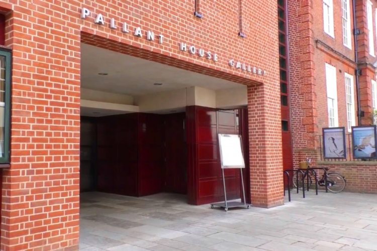 Галерея Паллант-Хаус (Британия) получила картину маслом Вийяра