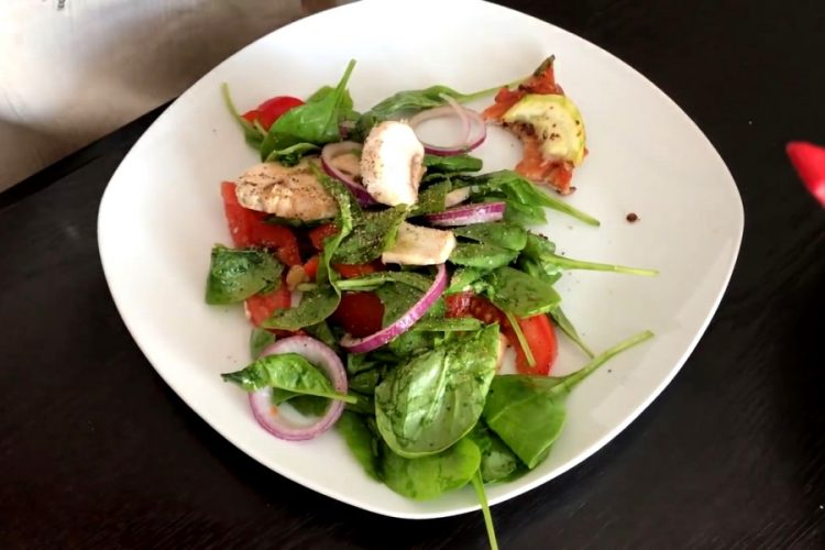 Систему оценки веганского питания в полете запускает FlyVe