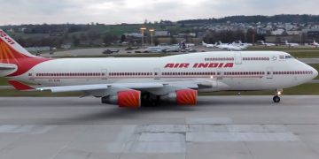 Авиакомпания Air India запрещает сотрудникам давать интервью
