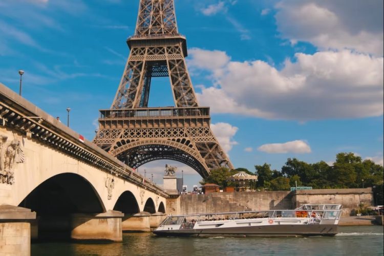 Эйфелева башня откроет "страшный" аттракцион 11 июня