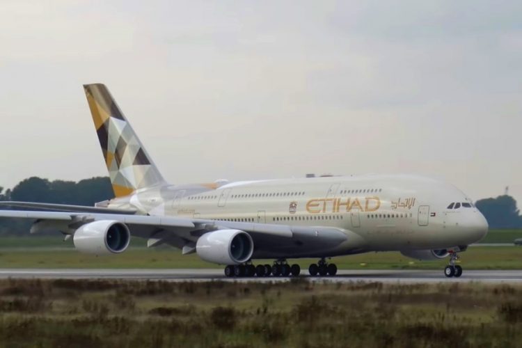 Etihad Airways вводит новые правила для сокращения вредных выбросов