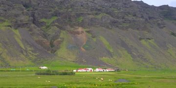 Исландские туристы готовы заботиться об окружающей среде