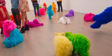 Персональная выставка в Нью-Йорке демонстрирует "пернатых" медведей