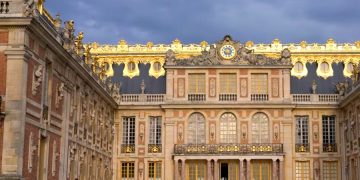 12-я выставка искусства Версальского дворца собрала фотографов