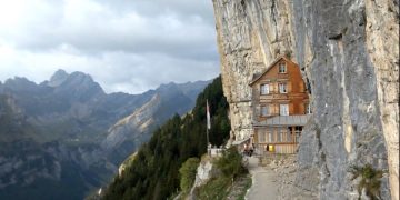 Один из самых известных ресторанов Швейцарии снова открывается