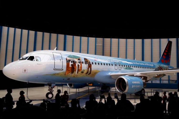 Brussels Airlines представляют самую сложную в мире ливрею