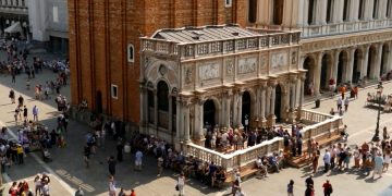 Новая выставка в Венеции разрывает грань между искусством и дизайном