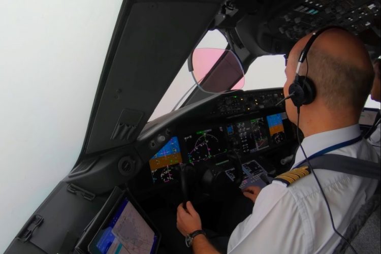 Air France планирует сократить до 465 рабочих мест