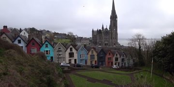 новость 20-06-2019 Ирландский город Корк Коб назвали красивейшим в Европе