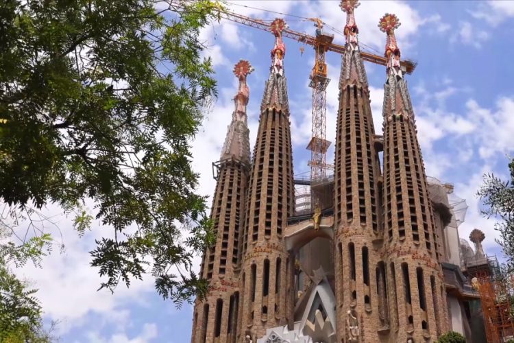 Храм Святого Семейства в Барселоне получил лицензию на строительство