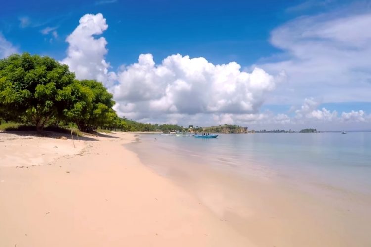 На острове Ломбок открыли туристические тропы после ливней