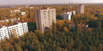 Веселые фотографии из Чернобыля вызывают критику среди туристов