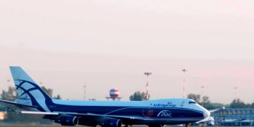 Компания Boeing планирует восстановить имидж на выставке в Париже