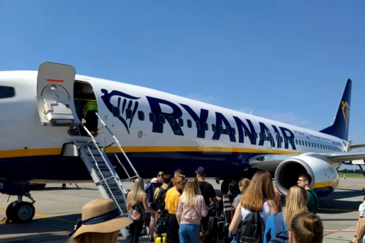 На рейс авиакомпании Ryanair не пустили инвалида - не было времени ему помогать