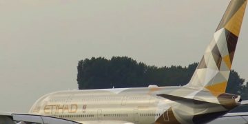Etihad Airways планирует перевести 787 Dreamliner на биотопливо