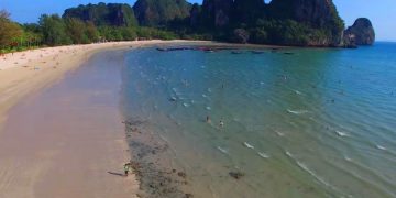 Почему курорте Пхукет умер турист из Красноярска?