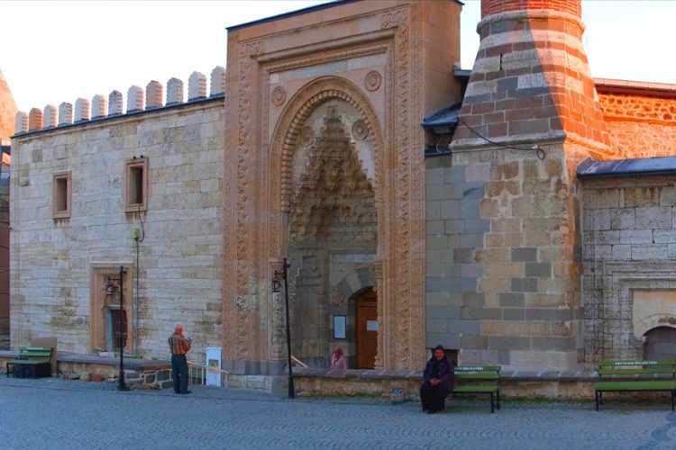 Конья отмечает наплыв футбольных фанатов