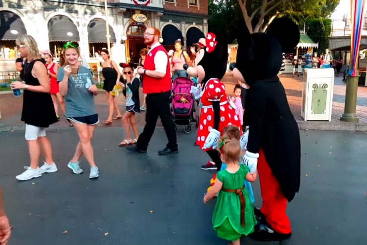 Парк Дисней открывает вселенную Marvel