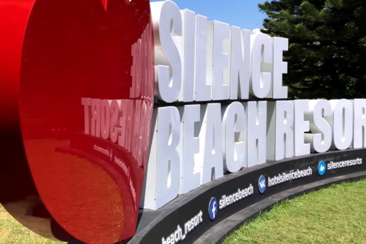 Ребенок упал со второго этажа в Silence Beach Resort (Анталья)